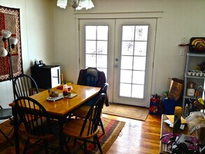 Building Photo - Updated 6 Bed 4 Bath House.  Pictures do n...