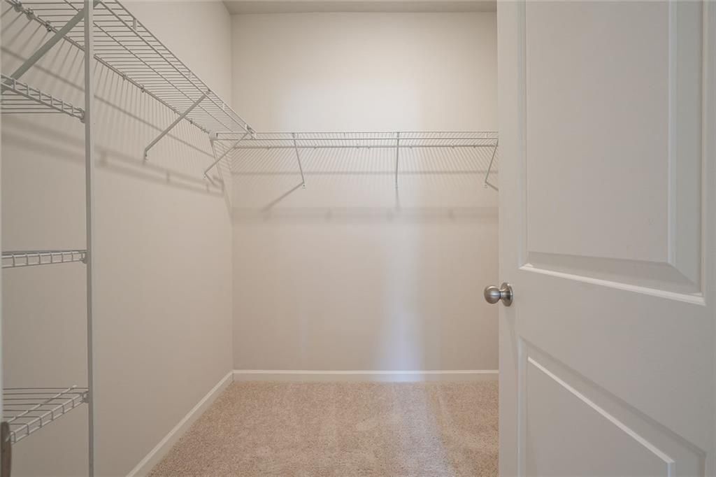 Building Photo - 4240 Hickory Pne Aly