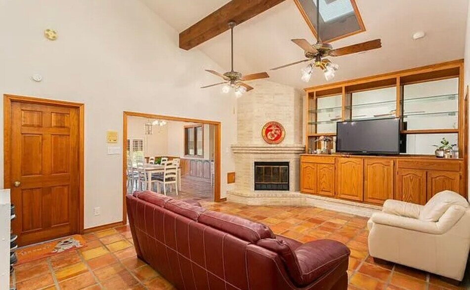 Building Photo - 6831 Congressional Blvd