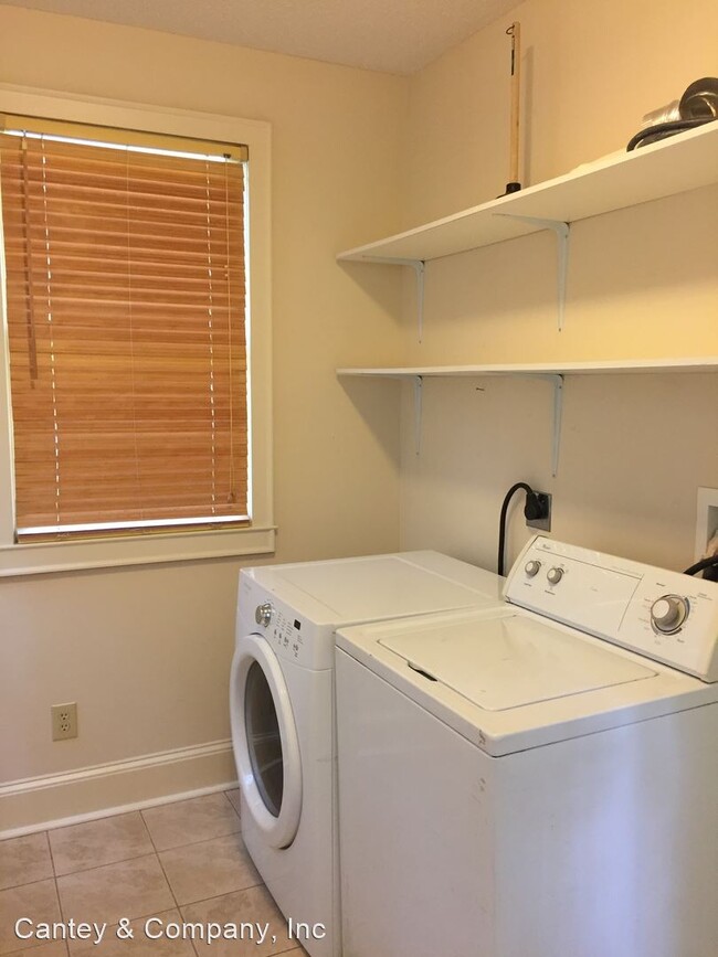 Building Photo - 2 br, 1 bath House - 2326 Byrnes Drive