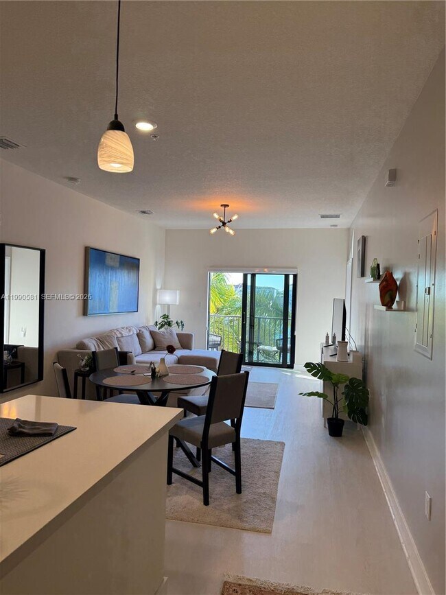 Building Photo - 4725 NW 85th Ave