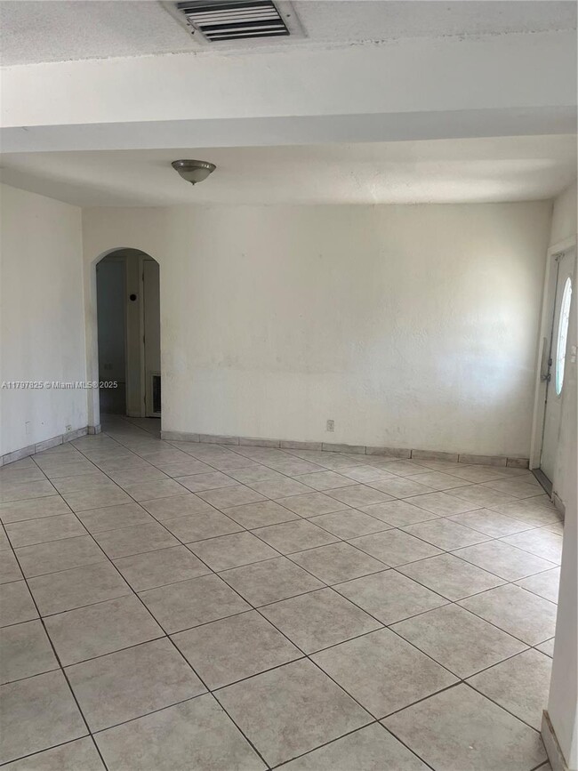 Building Photo - 2639 Fletcher Ct