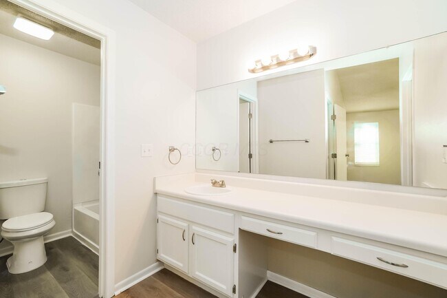 Building Photo - 5232 Redlands Dr