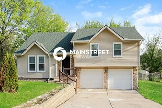 Building Photo - 3 Bedroom Pet-Friendly Home in KANSAS CITY, MO with Main Street Renewal