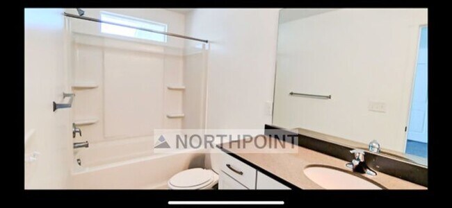 Building Photo - Beautiful 3BR 2BA Home w/ Quartz Kitchen and Garage in Herriman! Amazing Price!!!