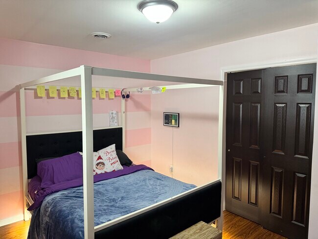 Building Photo - 3409 Leroy St