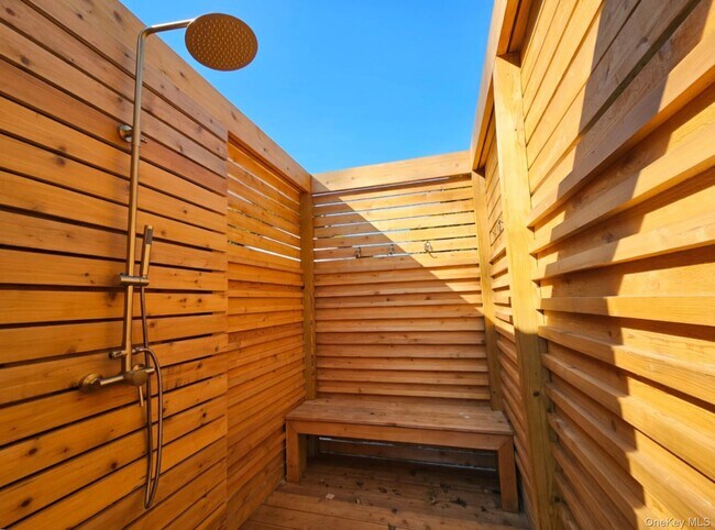 Building Photo - 599 Peconic Bay Blvd