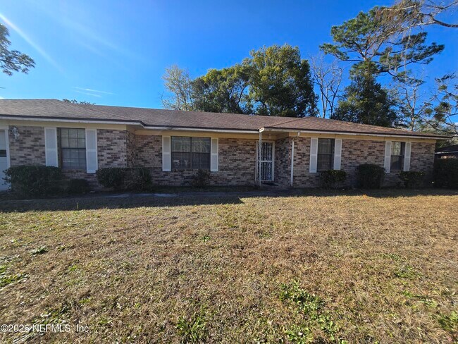 Building Photo - 5639 Sophist Cir N