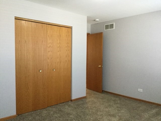 Building Photo - 25712 S Polk St