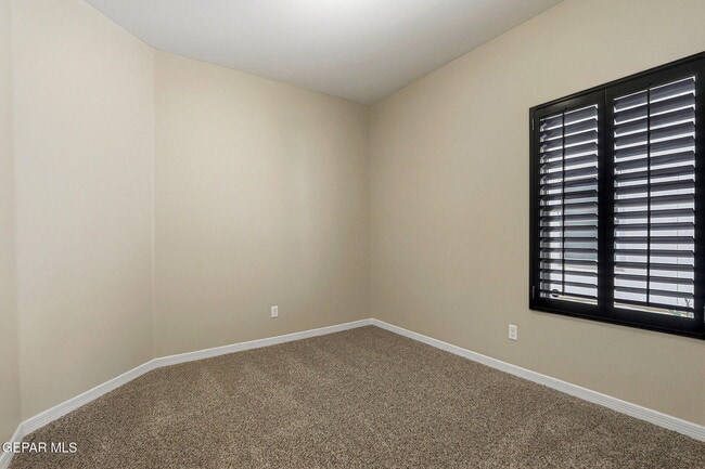 Building Photo - 2157 Honour Point Pl