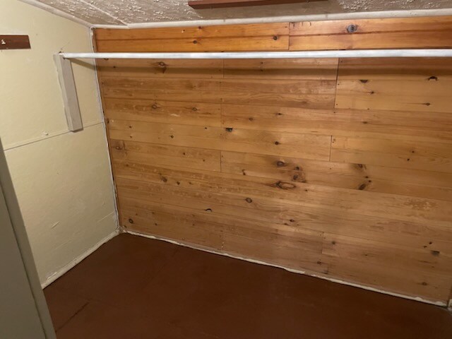 Building Photo - 123 Lucille Rd