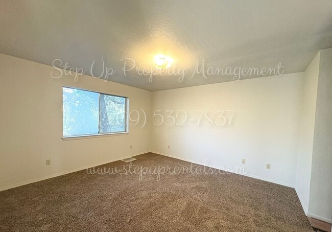 Building Photo - Spacious 3-Bedroom, 2-Bath Home with Garage and Private Deck in Sonora