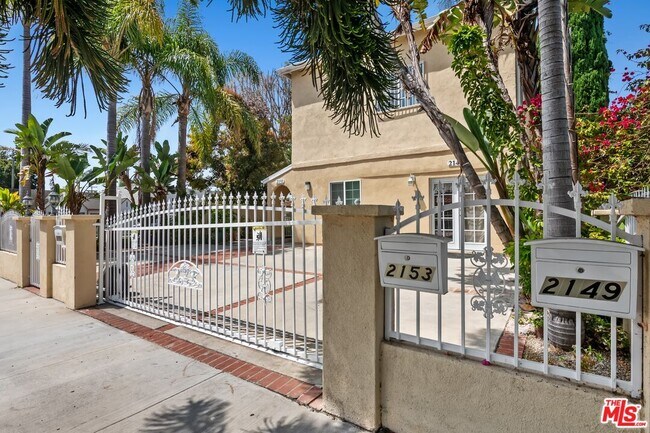 Building Photo - 2151 Glendon Ave