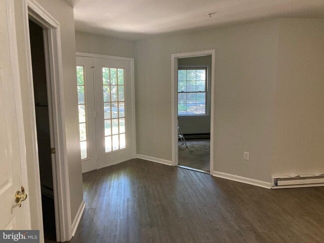 Building Photo - 1321 Lindsay Ln