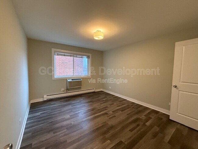 Building Photo - 800 Graceland Ave