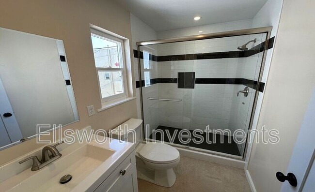 Primary Photo - 3523 Park Blvd
