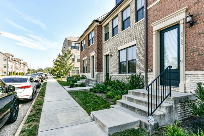 Building Photo - 3735 Powell Ln
