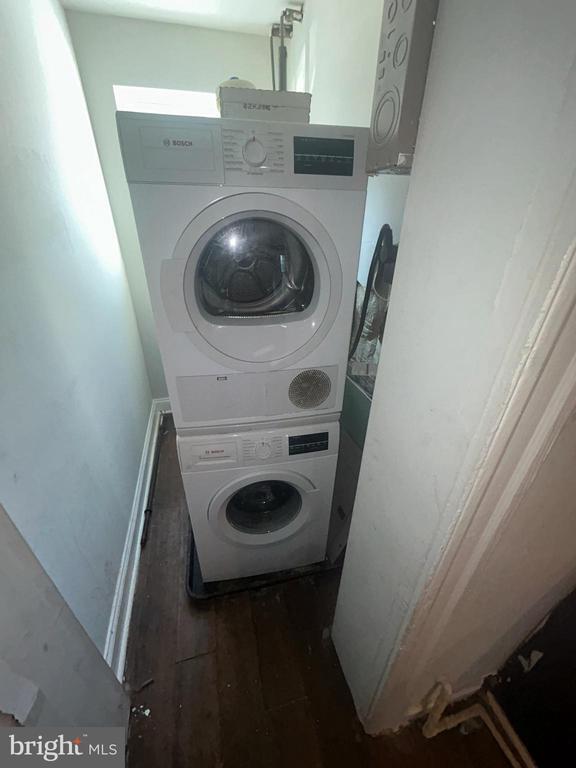 Building Photo - 4638 York Rd