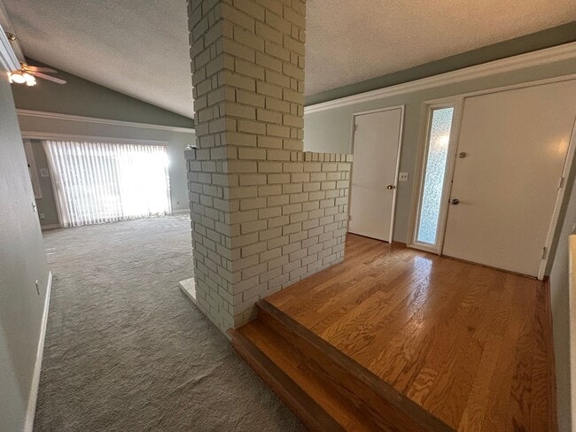 Building Photo - 18930 Tenderfoot Trail Rd