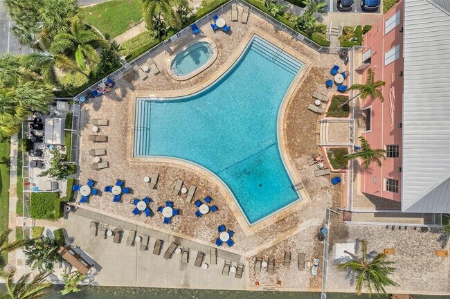 Building Photo - 5009 Starfish Dr SE