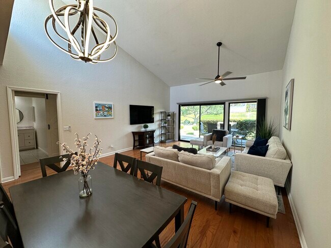 Building Photo - 166 Wimbledon Ct