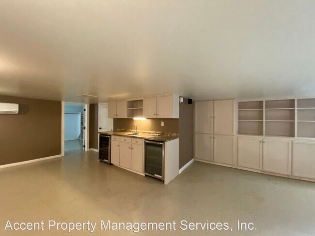 Building Photo - 1915 S Delaware Pl