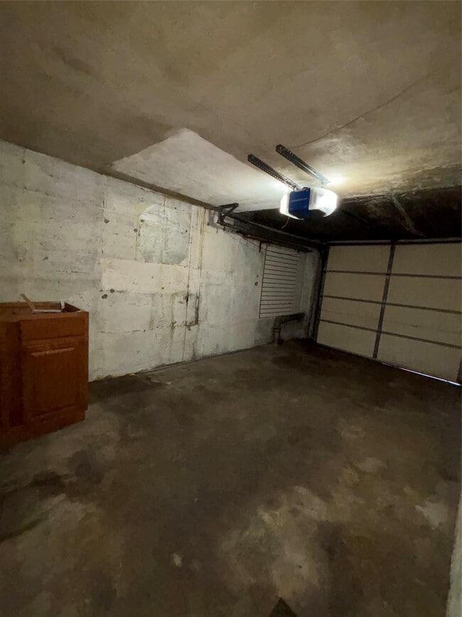 Building Photo - 58-24 80th St