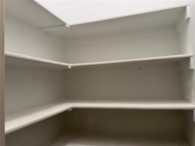 Building Photo - 1604 Medina Ln