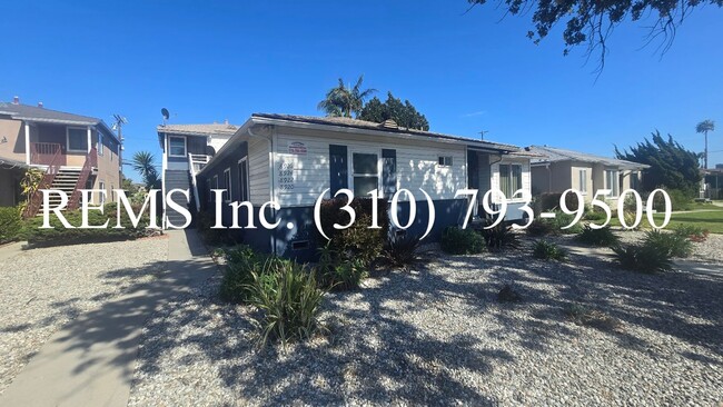 Primary Photo - 1 Bedroom Downstairs Apartment w/ (Shared)...