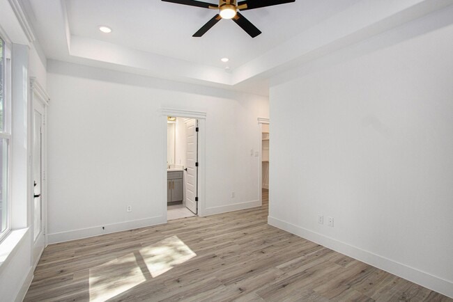 Building Photo - 3652 Seabrook St