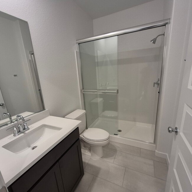 Building Photo - Brand New 4 Bedroom Home in Lennar's Cyan Community