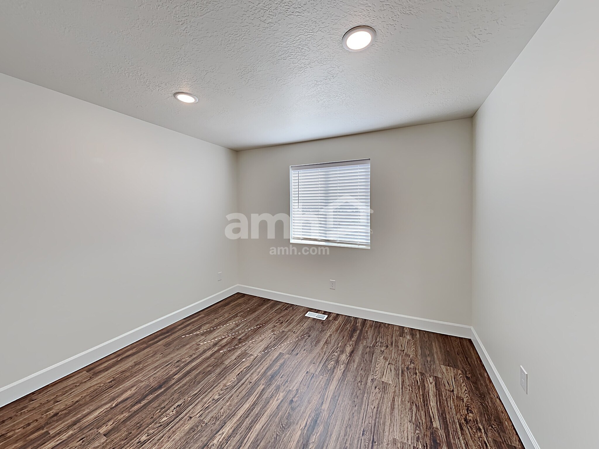 Building Photo - 4316 N Poplar St