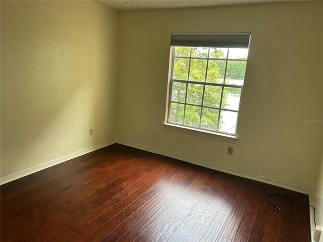 Building Photo - 1037 S Hiawassee Rd