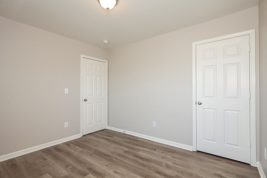 Building Photo - 512 Pawley Dr