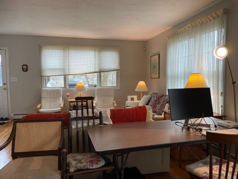 Building Photo - 19 Lafayette Rd