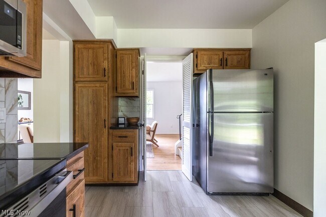Building Photo - 2445 Olentangy Dr