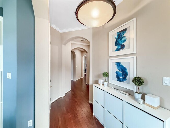 Building Photo - 116 Beneteau Dr