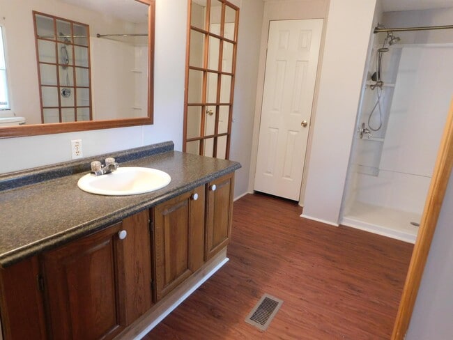 Building Photo - 482 Kelly Springs Rd