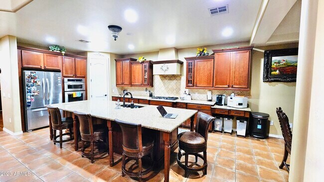 Building Photo - 3094 S Ashley Dr