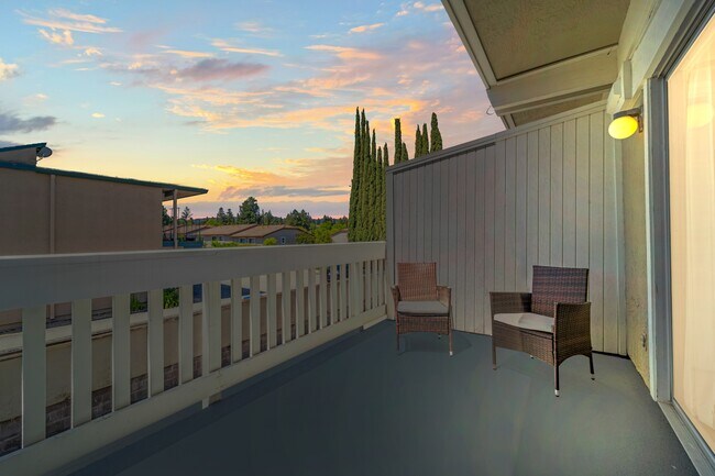 Building Photo - 3433 Norton Way
