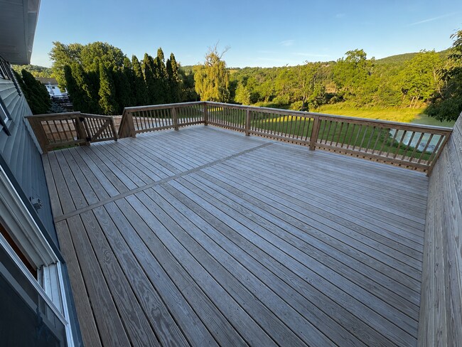 Building Photo - Spacious Mountain View Home in Sugar Loaf – Pet Friendly & Move-In Ready