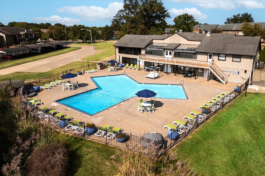 Primary Photo - Cedar Lakes Apartments