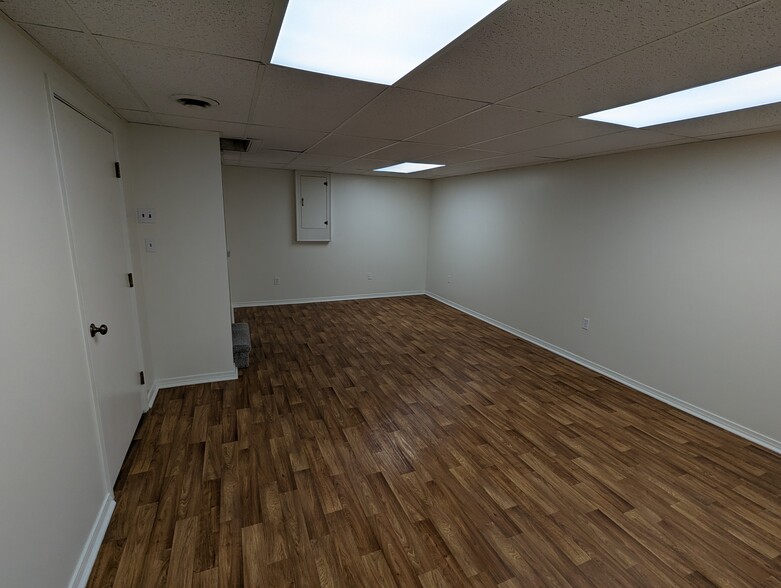 Bonus room basement - 834 Raven Rd
