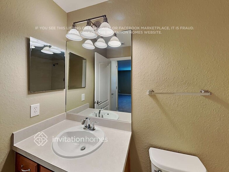 Building Photo - 7160 Chatum Light Run