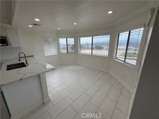 Building Photo - 22041 Birds Eye Dr