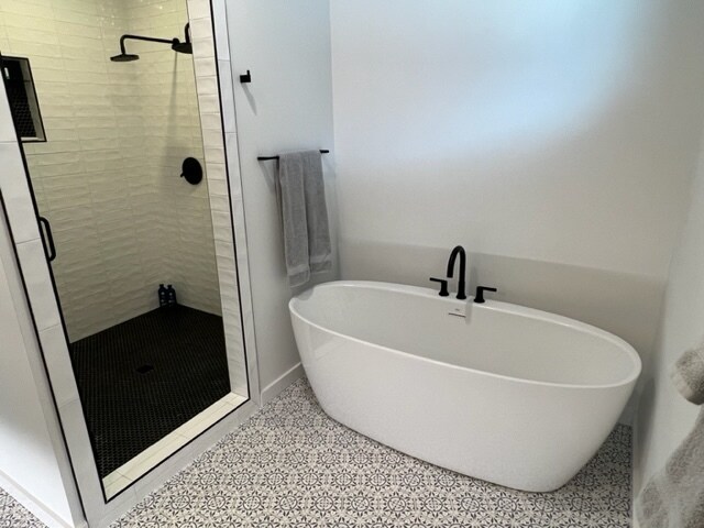 Primary Bathroom - 2892 Tierra Ln