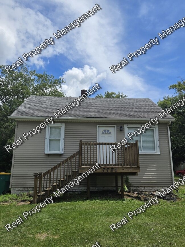 Building Photo - Two Bedroom Ranch