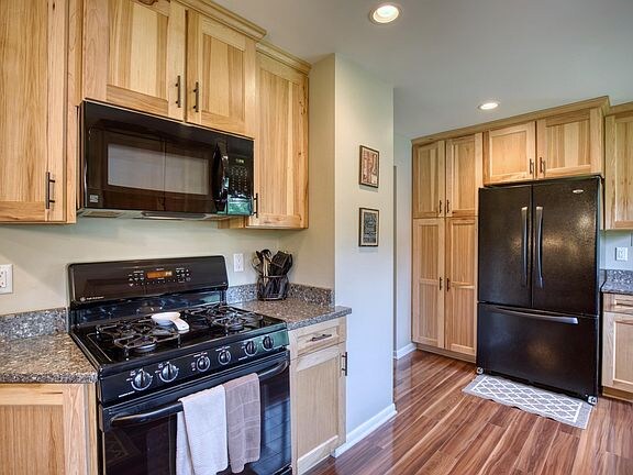 Building Photo - 4454 N 107th St