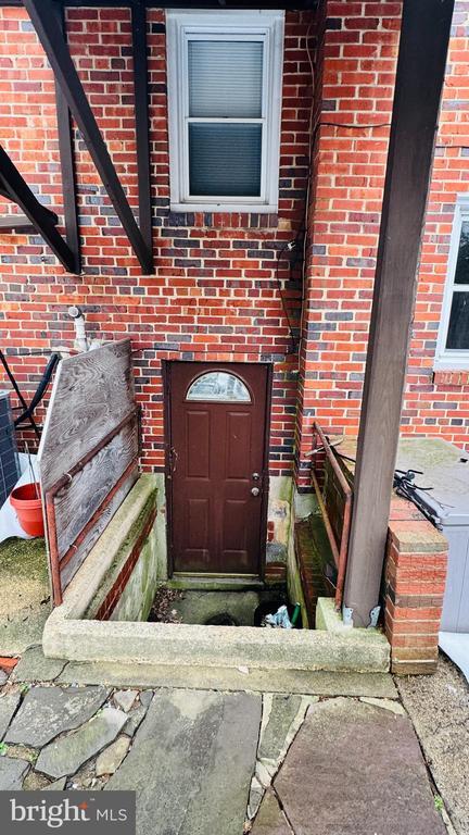 Building Photo - 1111 Dennis Ave