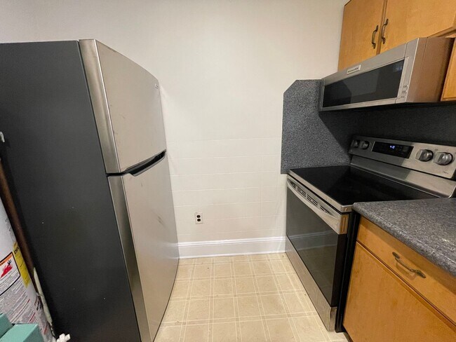 Building Photo - Cape cod home in Colonial Heights